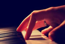 阿隆索：未来？没有什么需要决定的；维尔茨可能会提前复出.